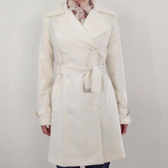 Cream trench coat - Picture 2 of 7